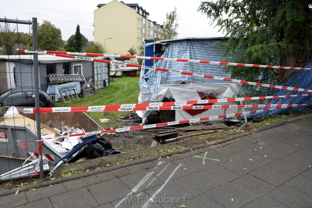 Einen Tag später VU Vingster Ring Lustheiderstr P09.JPG - Miklos Laubert